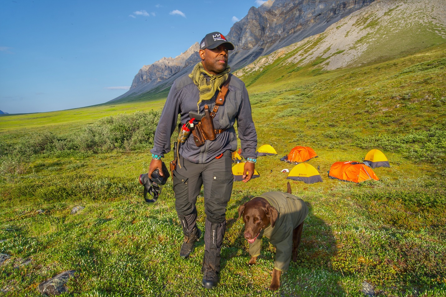 This Veteran and His Dog Help Keep the Outdoors Safe for Everyone
